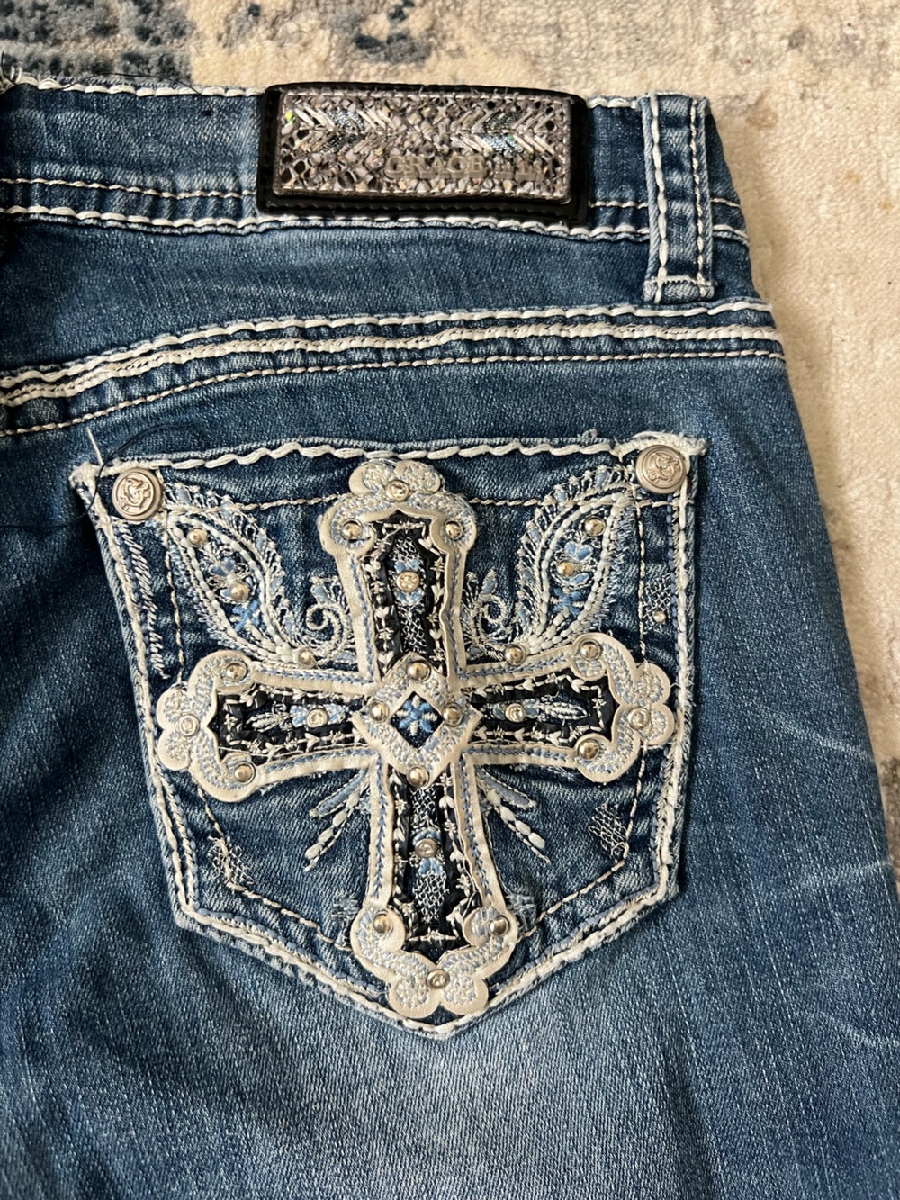 Grace in LA Bootcut Jeans with Cross Pockets